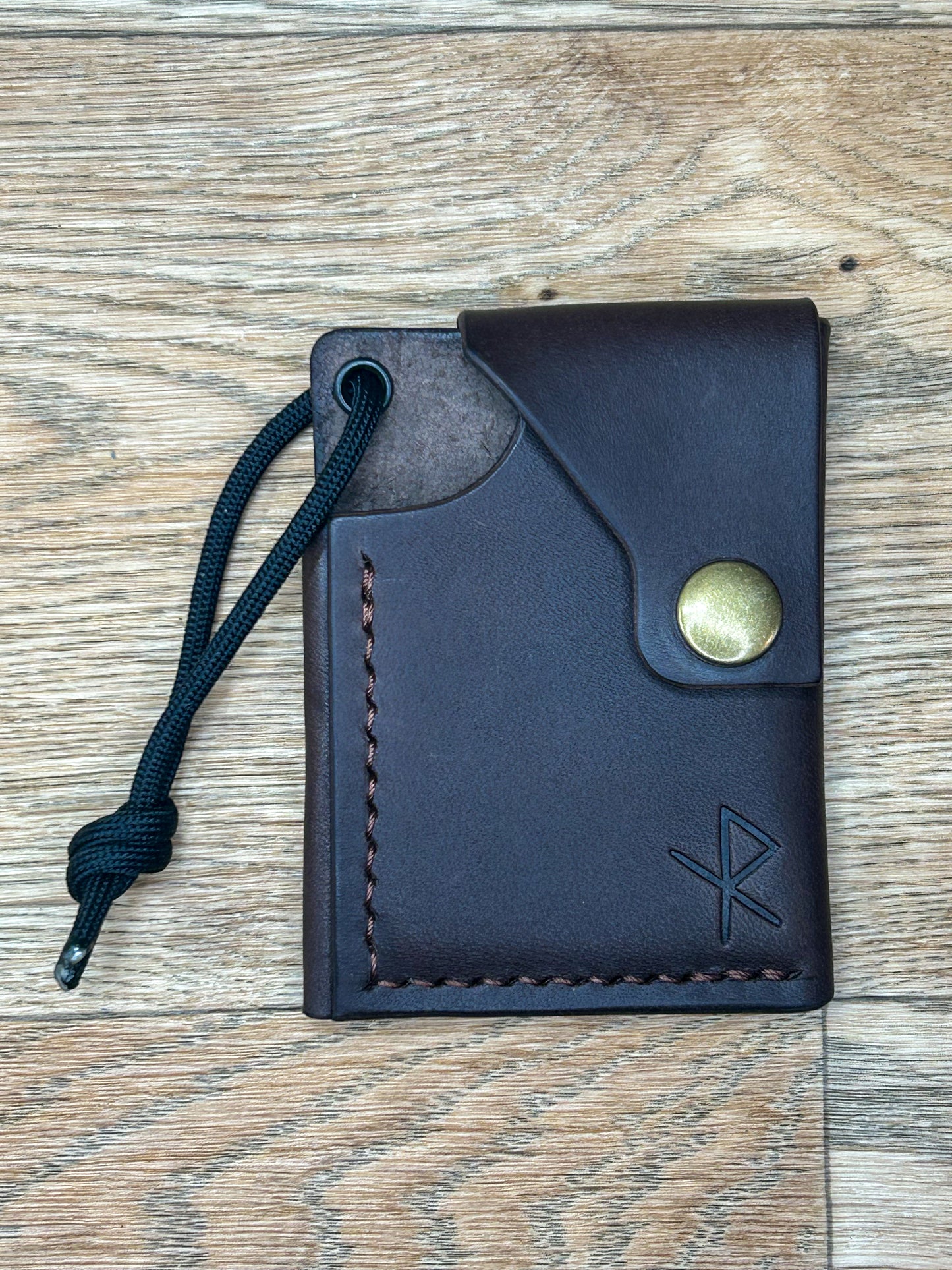 The  Cadair Minimalist Wallet